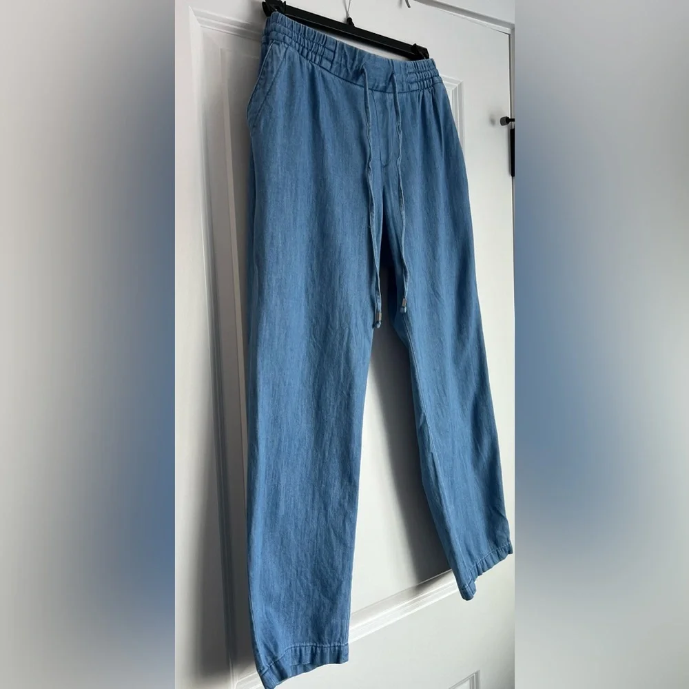 NWOT • Old Navy Chambray Tie-Waist Crop • Women’s Small - Picture 2 of 14